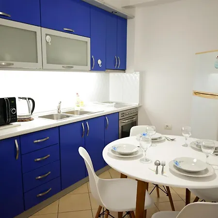 아파트 Coastal Retreat -
